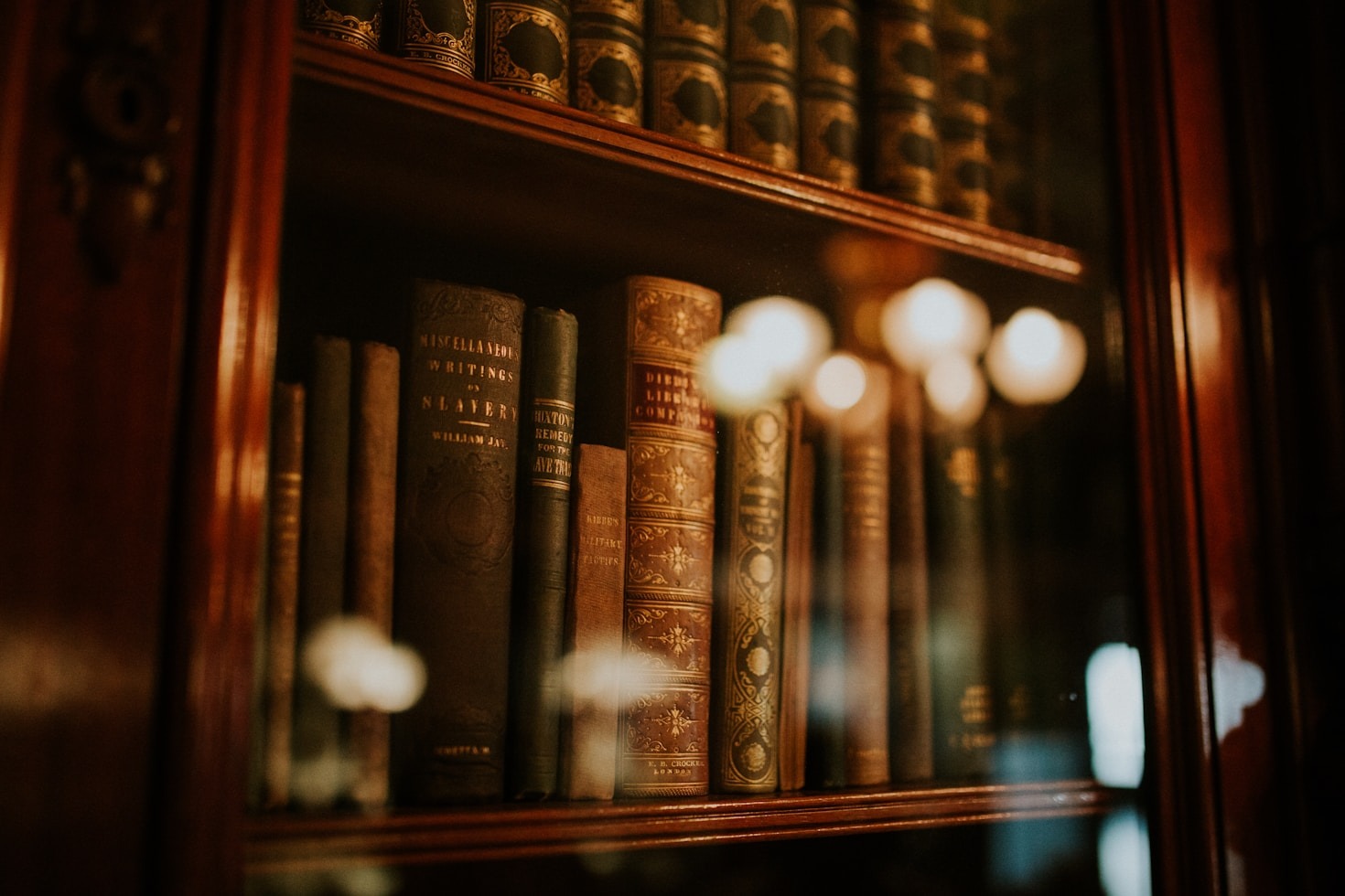 Cinco lecturas imprescindibles para noches frías